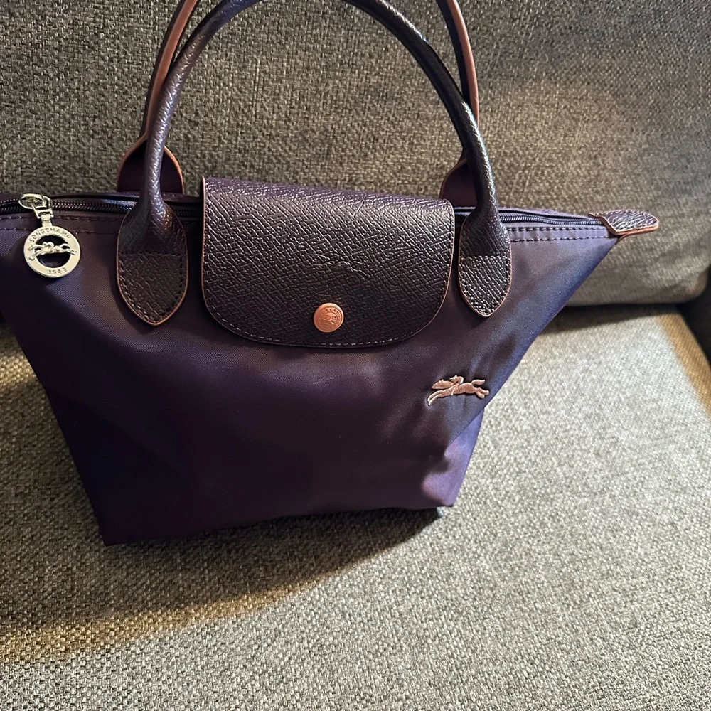 Authentic Longchamp mini Elegant Navy Blue Tote Bag - Picture 13 of 14
